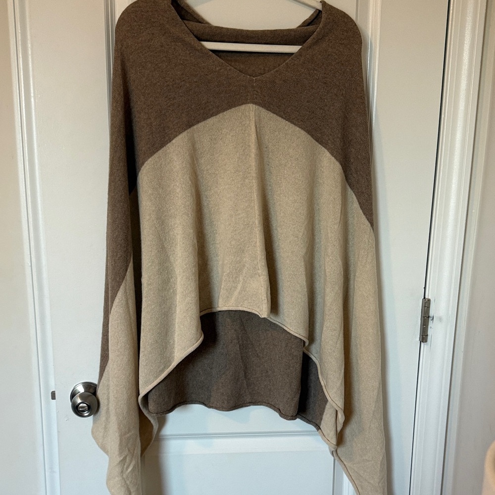 Hawico Scotland 100% Pure Cashmere Two-Tone Brown and Cream Women's Shawl/Poncho